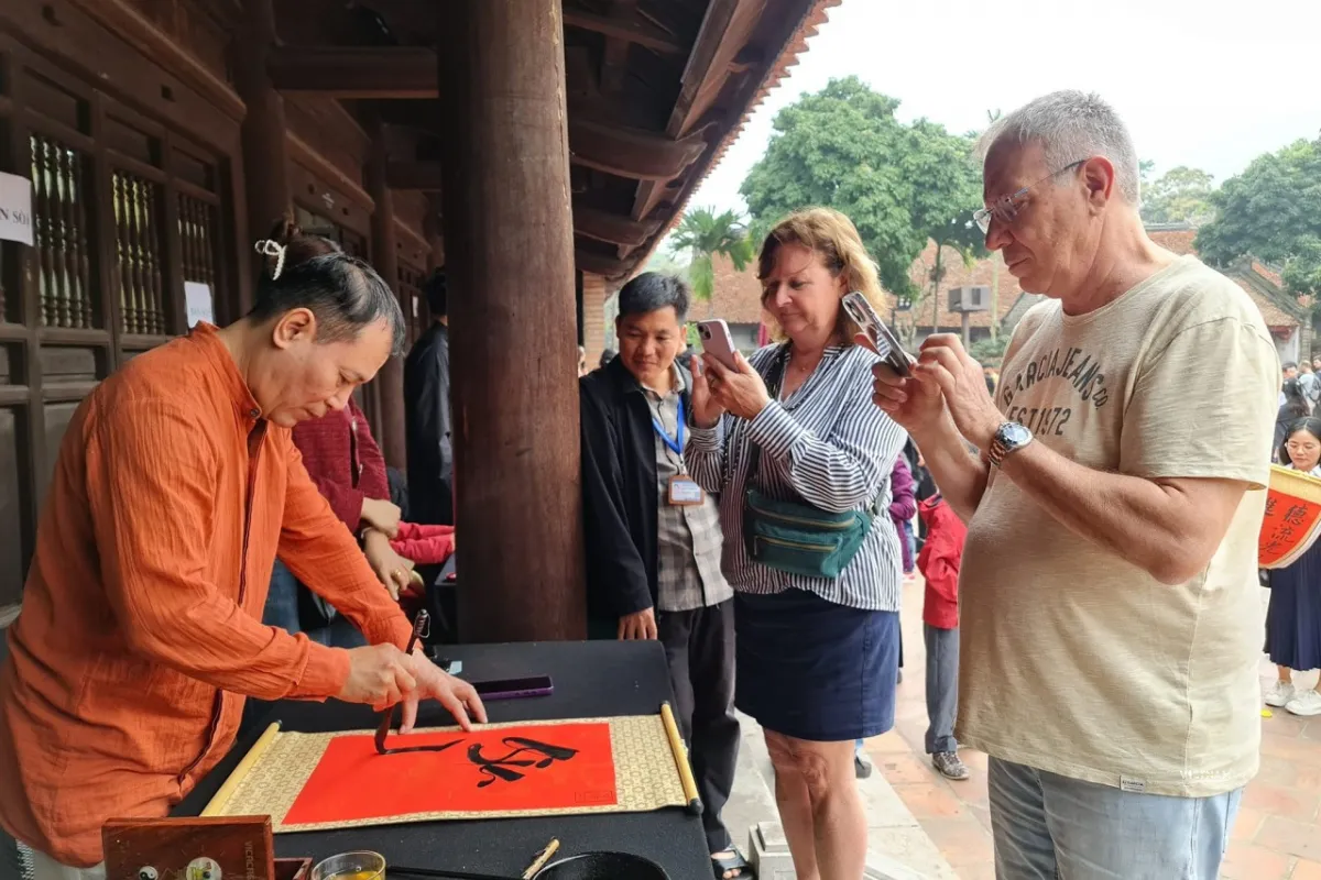 Half-Day Hanoi City Tour | Explore Iconic Landmarks in Just Few Hours City tour Hanoi half day exploring historic sites