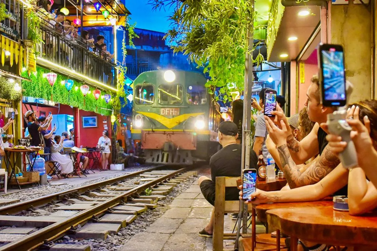 Half-Day Hanoi City Tour | Explore Iconic Landmarks in Just Few Hours Hanoi half-day tour with train street experience