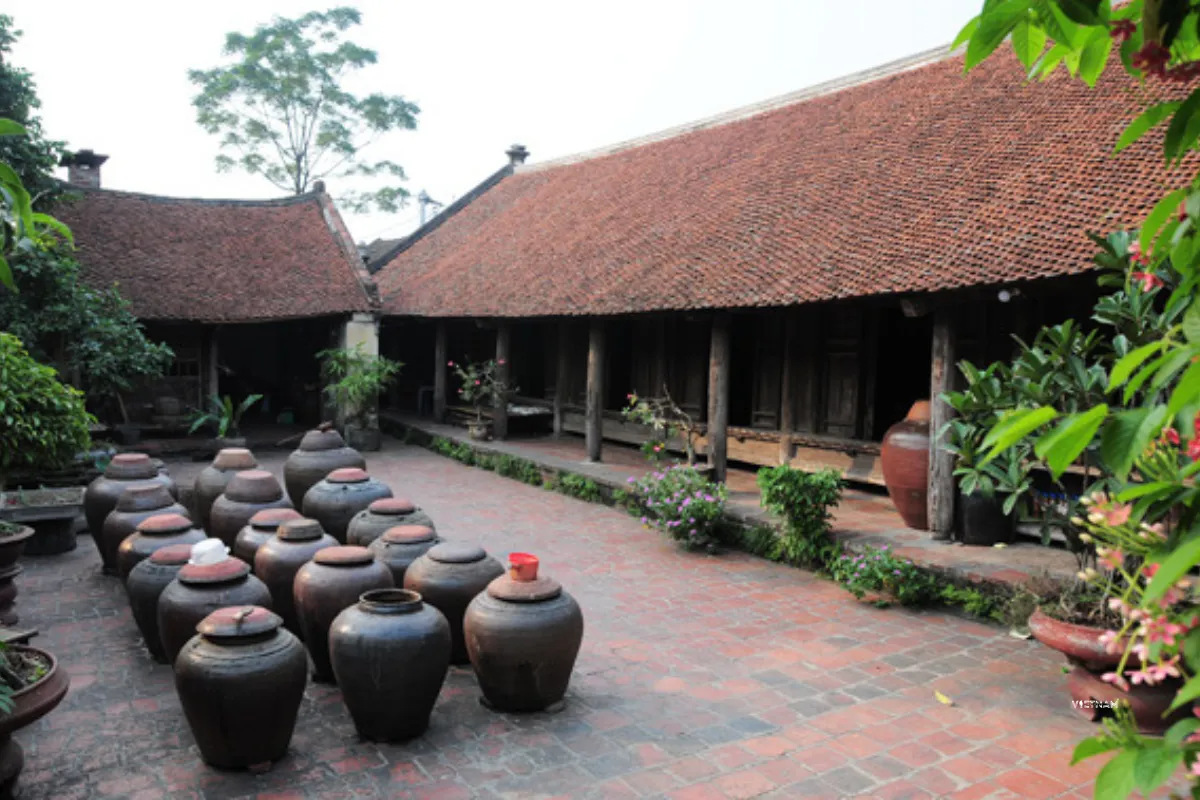 Authentic Hanoi Day Tour | Incense Village & Duong Lam Ancient Village Traditional courtyard of ancient houses in Duong Lam village