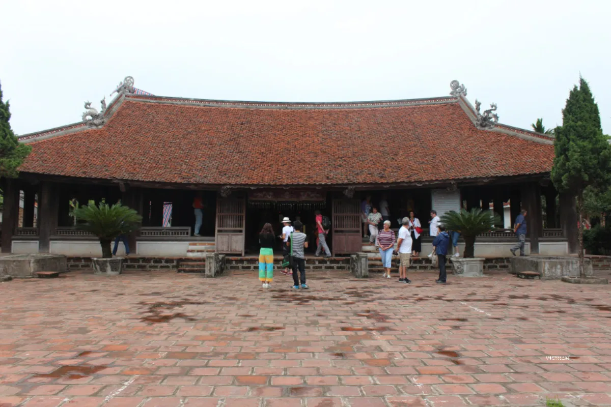 Authentic Hanoi Day Tour | Incense Village & Duong Lam Ancient Village Mong Phu communal house in Duong Lam ancient village